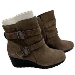 Giani Bernini Sashaa Memory-Foam Water-Resistant Booties NIB Sz 9 Taupe Suede